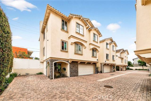 Torrance, CA 90505,24005 Los Codona