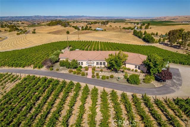 Paso Robles, CA 93446,6172 Hawk Ridge Place