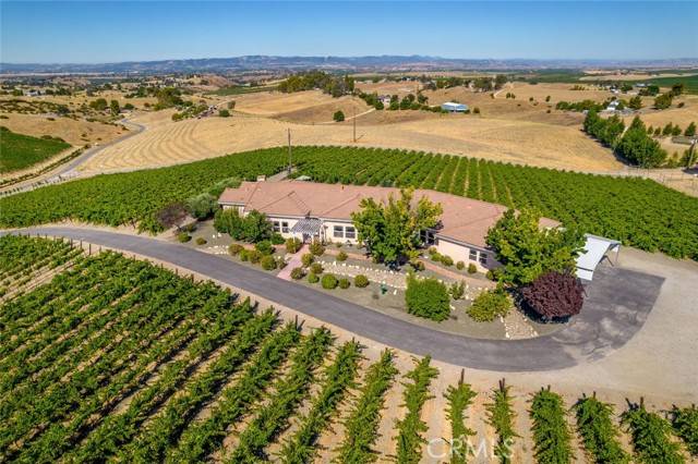 Paso Robles, CA 93446,6172 Hawk Ridge Place