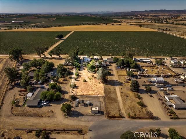 San Miguel, CA 93451,8707 Magdalena Drive