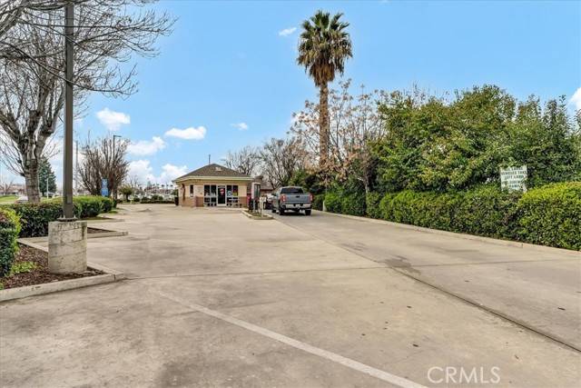 Visalia, CA 93292,1720 E Noble Avenue