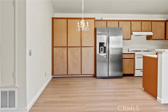 Santa Maria, CA 93454,220 E Grant Street #79