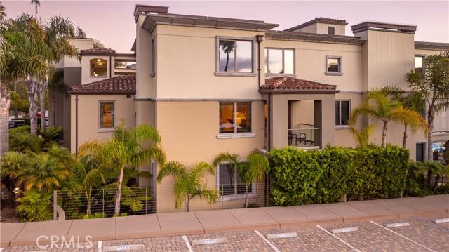 Pismo Beach, CA 93449,2727 Shell Beach Road #327