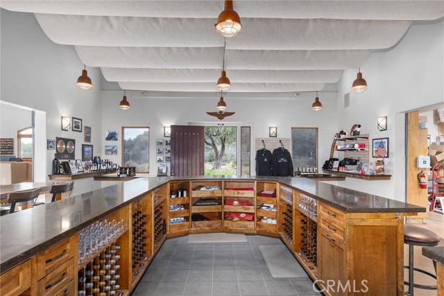 Paso Robles, CA 93446,3000 Oakdale Rd.