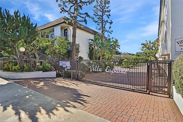 Encino (los Angeles), CA 91316,5265 Newcastle Avenue #1