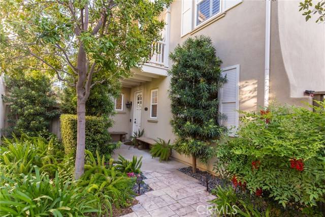 Valencia (santa Clarita), CA 91355,27014 Monterey Avenue