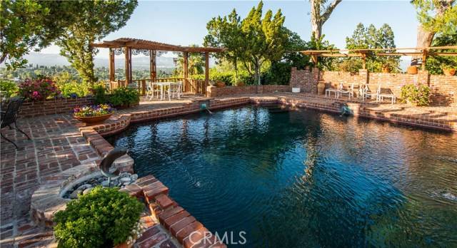 Encino (los Angeles), CA 91436,16881 Encino Hills Drive