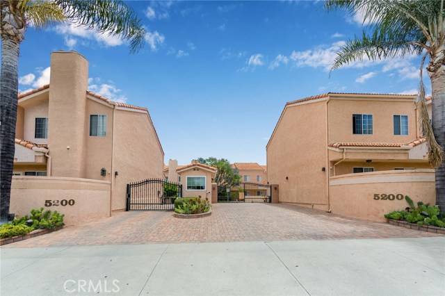 Encino (los Angeles), CA 91316,5200 White Oak Avenue #11