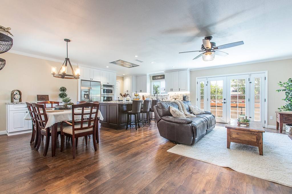 Granada Hills (los Angeles), CA 91344,17268 Tennyson Place