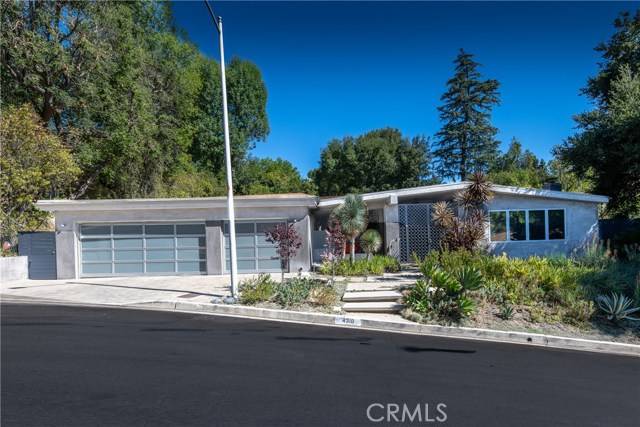 Encino (los Angeles), CA 91436,4310 Bergamo Drive