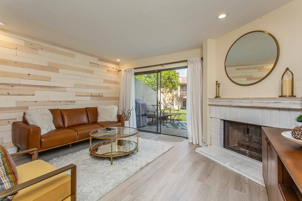 Woodland Hills (los Angeles), CA 91367,21551 Burbank Boulevard #106