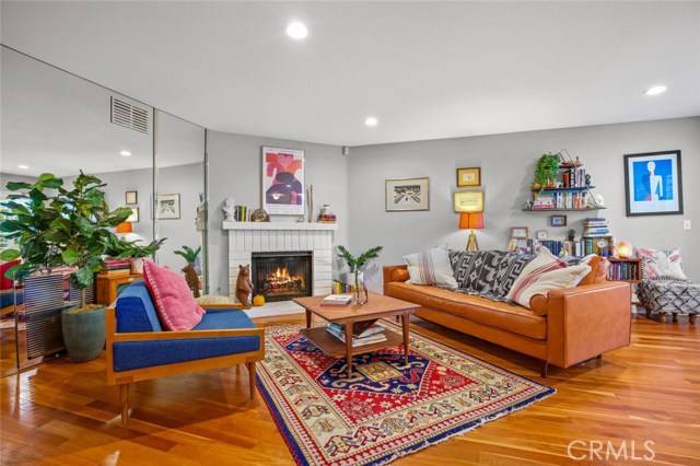 Woodland Hills (los Angeles), CA 91367,21500 Califa Street #191