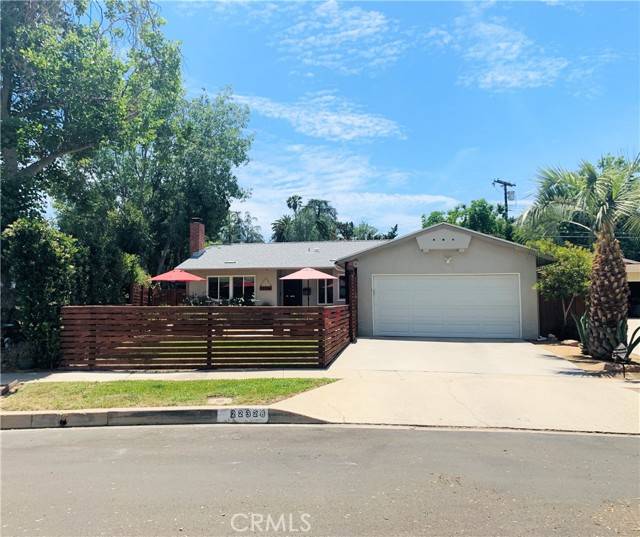 Woodland Hills (los Angeles), CA 91303,22326 Criswell Street