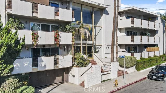 Toluca Lake (los Angeles), CA 91602,4445 Cartwright Avenue #212
