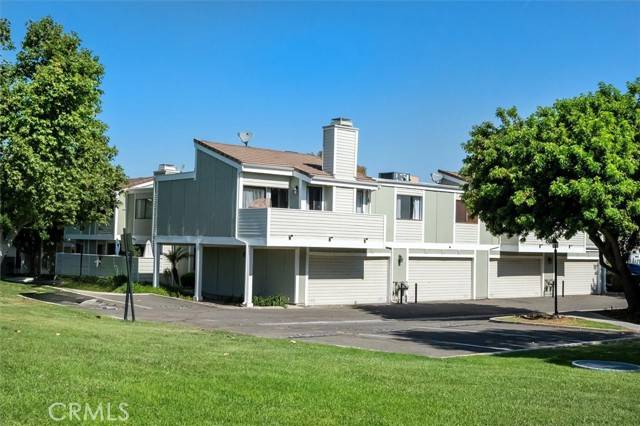 Canyon Country (santa Clarita), CA 91351,27061 Crossglade Avenue #5