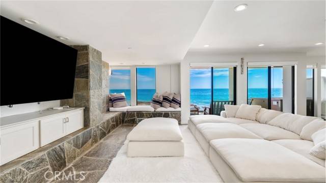 Malibu, CA 90265,25252 Malibu Road #2