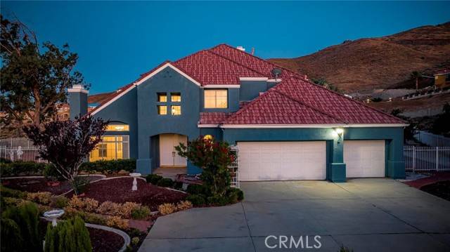 Palmdale, CA 93551,448 Sugar Loaf Drive