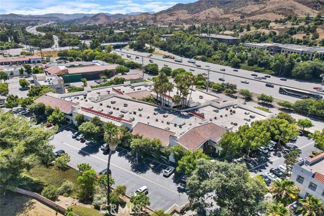 Agoura Hills, CA 91301,30423 Canwood Street