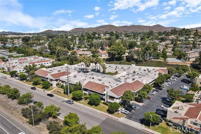 Agoura Hills, CA 91301,30423 Canwood Street