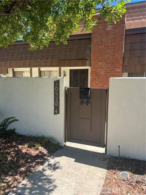 Chatsworth (los Angeles), CA 91311,10520 Larwin Avenue #4