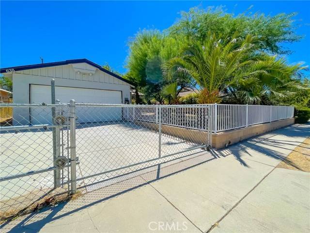 Lancaster, CA 93534,638 W Avenue J9