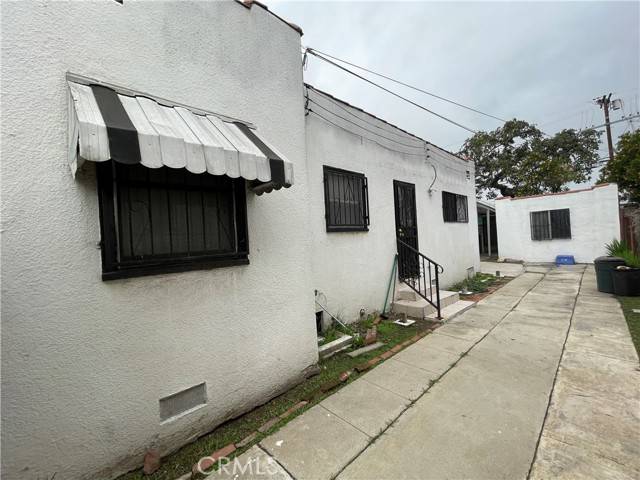 Los Angeles, CA 90044,1217 W 65th Place