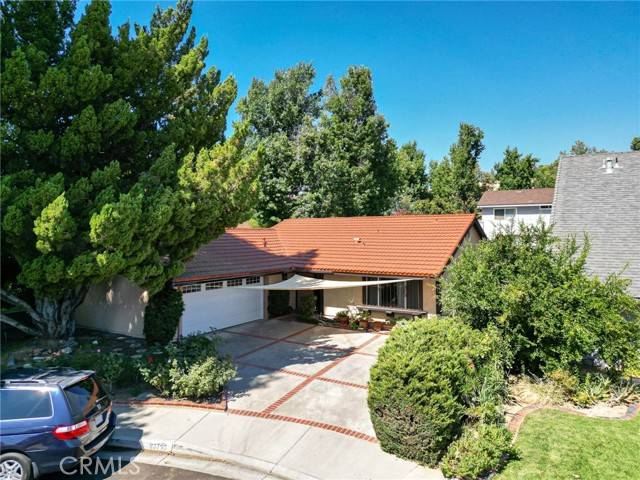 Valencia (santa Clarita), CA 91355,23795 Via Kannela