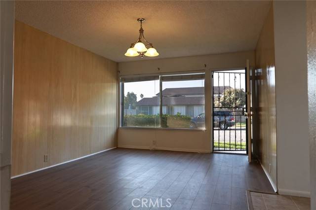 Thousand Oaks, CA 91362,1744 Orinda Court