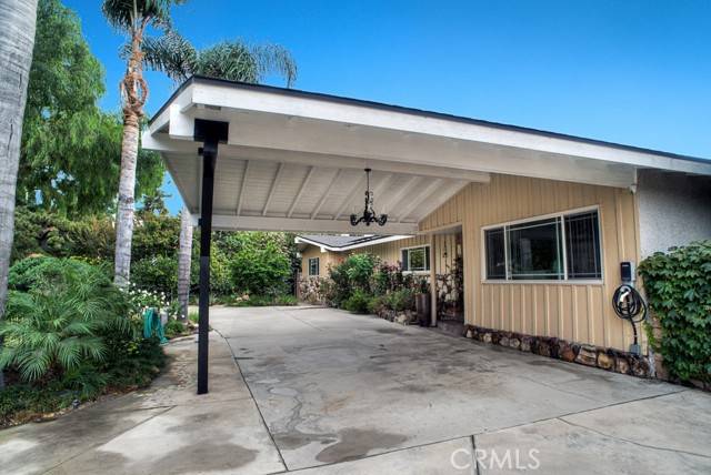 Northridge (los Angeles), CA 91325,8377 Paso Robles Avenue