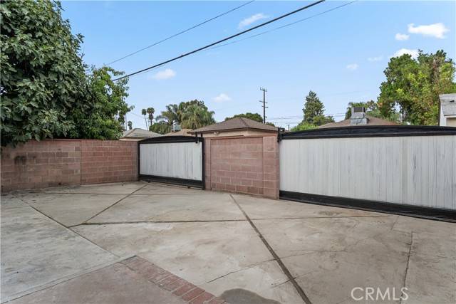 Reseda (los Angeles), CA 91335,19157 Welby Way