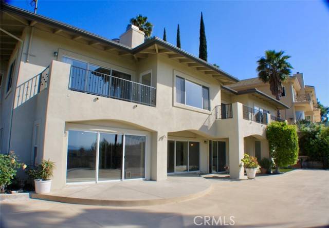 Encino (los Angeles), CA 91316,4633 White Oak Place