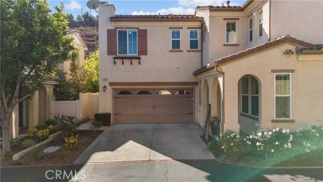 Newhall (santa Clarita), CA 91350,26008 Lindale Place