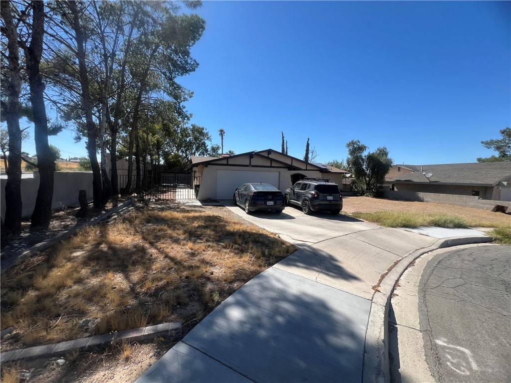 Barstow, CA 92311,940 Cactus Court