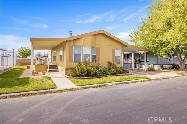 Lancaster, CA 93535,2121 E Avenue I #75