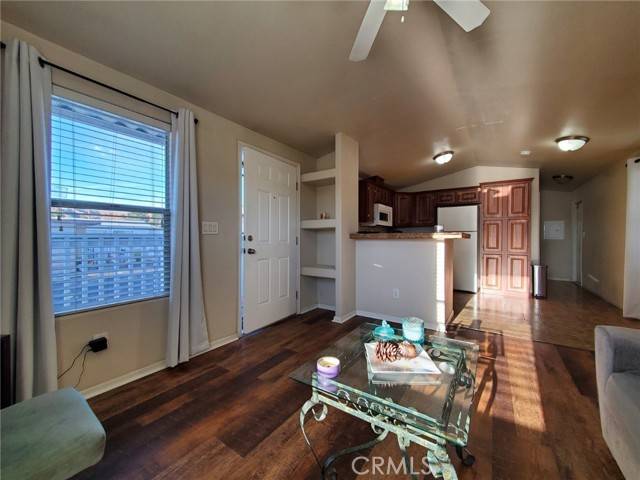 Canyon Country (santa Clarita), CA 91387,18204 Soledad Canyon Road #9