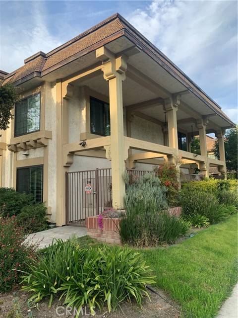 Woodland Hills (los Angeles), CA 91364,5404 Quakertown Avenue #1