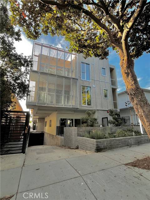 West Hollywood, CA 90046,1223 N Hayworth Avenue #8