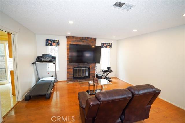 Porter Ranch (los Angeles), CA 91326,12160 Crystal Ridge Way