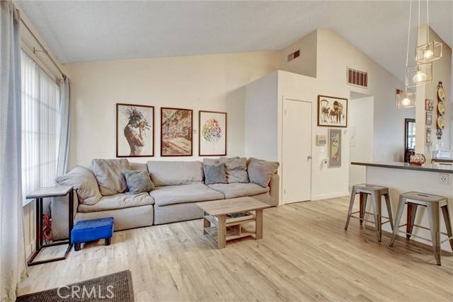 Sylmar (los Angeles), CA 91342,11350 Foothill Boulevard #30