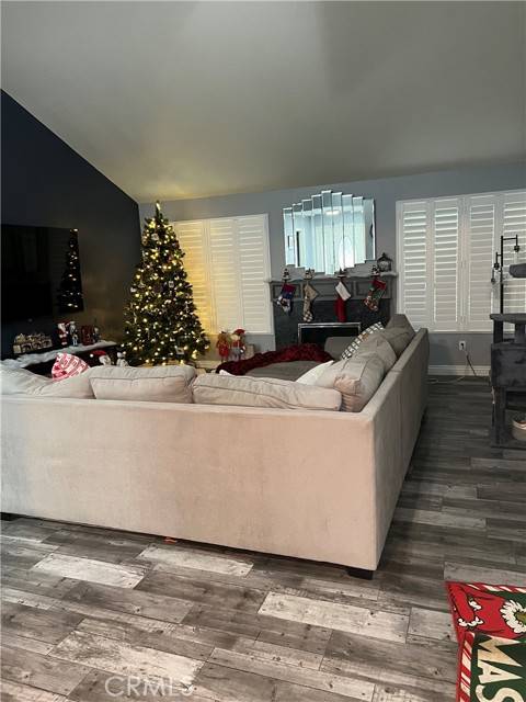 Valencia (santa Clarita), CA 91355,25639 Avenida Jolita