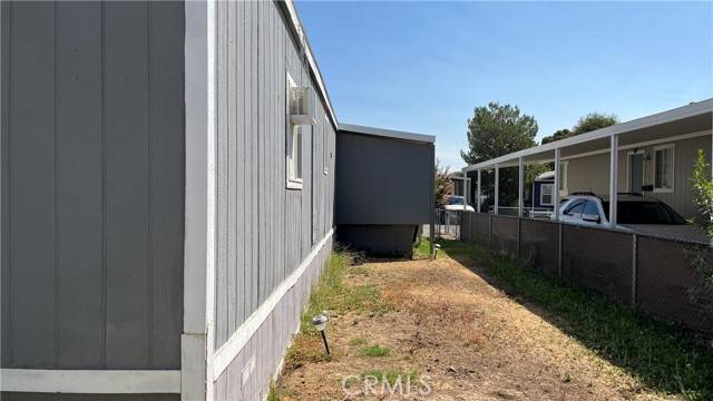 Rosamond, CA 93560,3303 Sierra Highway #37