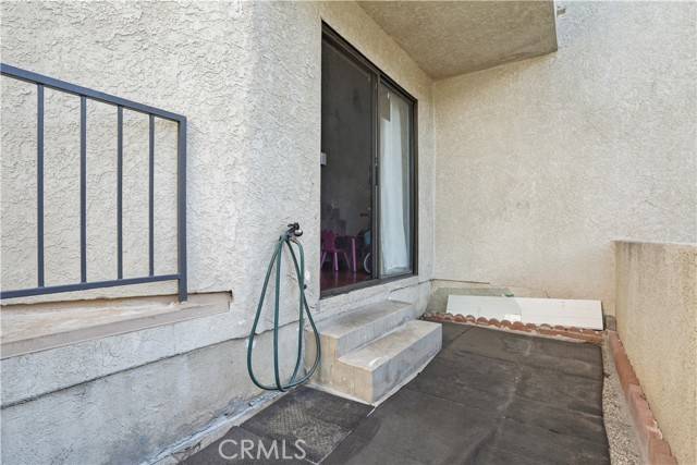 North Hills (los Angeles), CA 91343,15045 Nordhoff Street #112