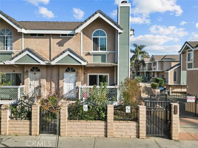 North Hills (los Angeles), CA 91343,8958 Burnet Avenue #B1