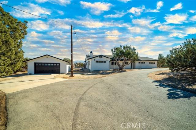 Hesperia, CA 92345,7587 3rd Avenue