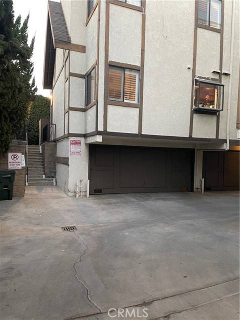 Pasadena, CA 91101,511 S El Molino Avenue #16