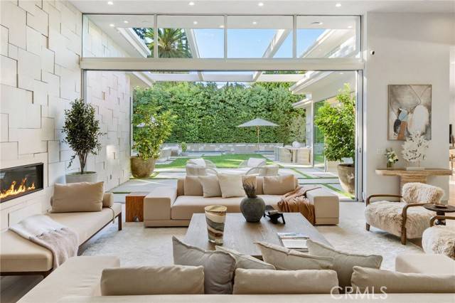 Encino (los Angeles), CA 91316,4727 Alonzo Avenue