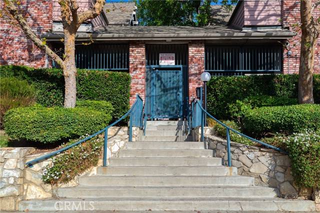 Sylmar (los Angeles), CA 91342,13126 Bromont Avenue #4