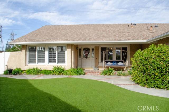 Valencia (santa Clarita), CA 91355,23419 Tristin Drive