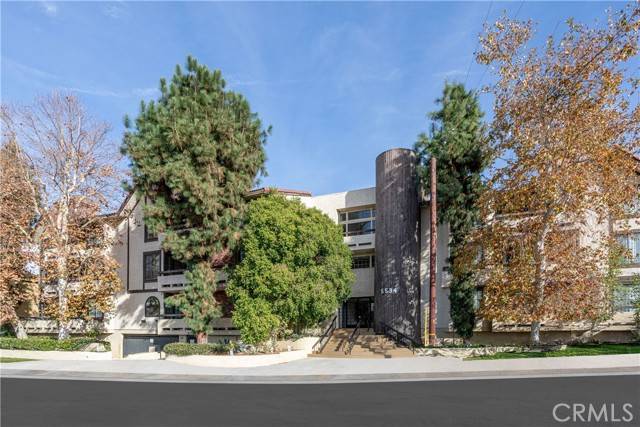 Encino (los Angeles), CA 91316,5534 Encino Avenue #206