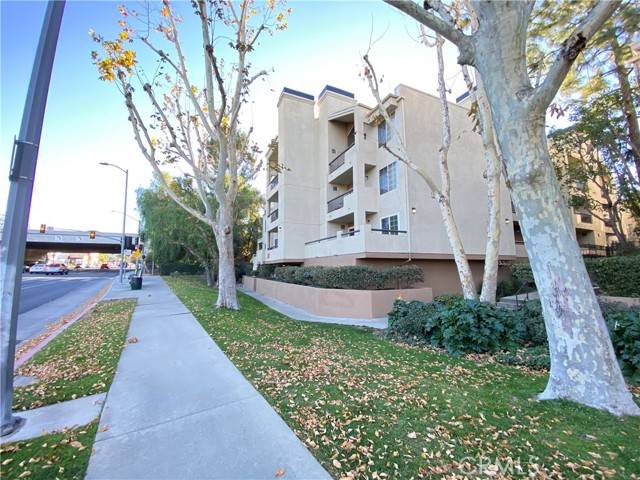 Woodland Hills (los Angeles), CA 91367,5515 Canoga Avenue #115